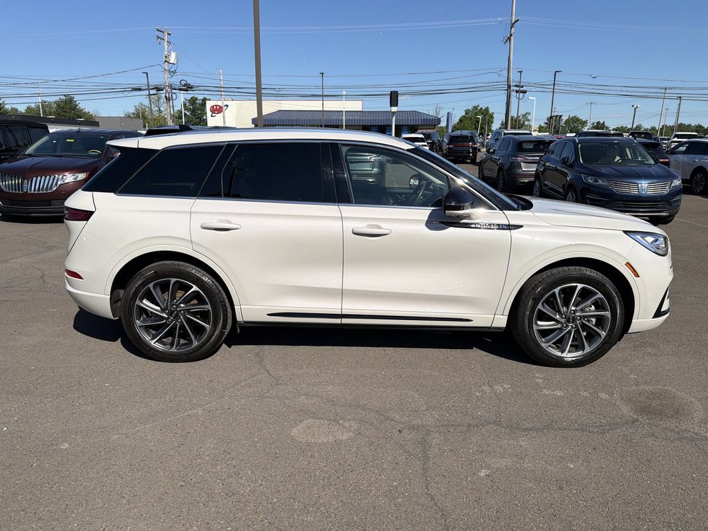Certified 2024 Lincoln Corsair Grand Touring w/ Equipment Group 301A AWD/4WD image 6