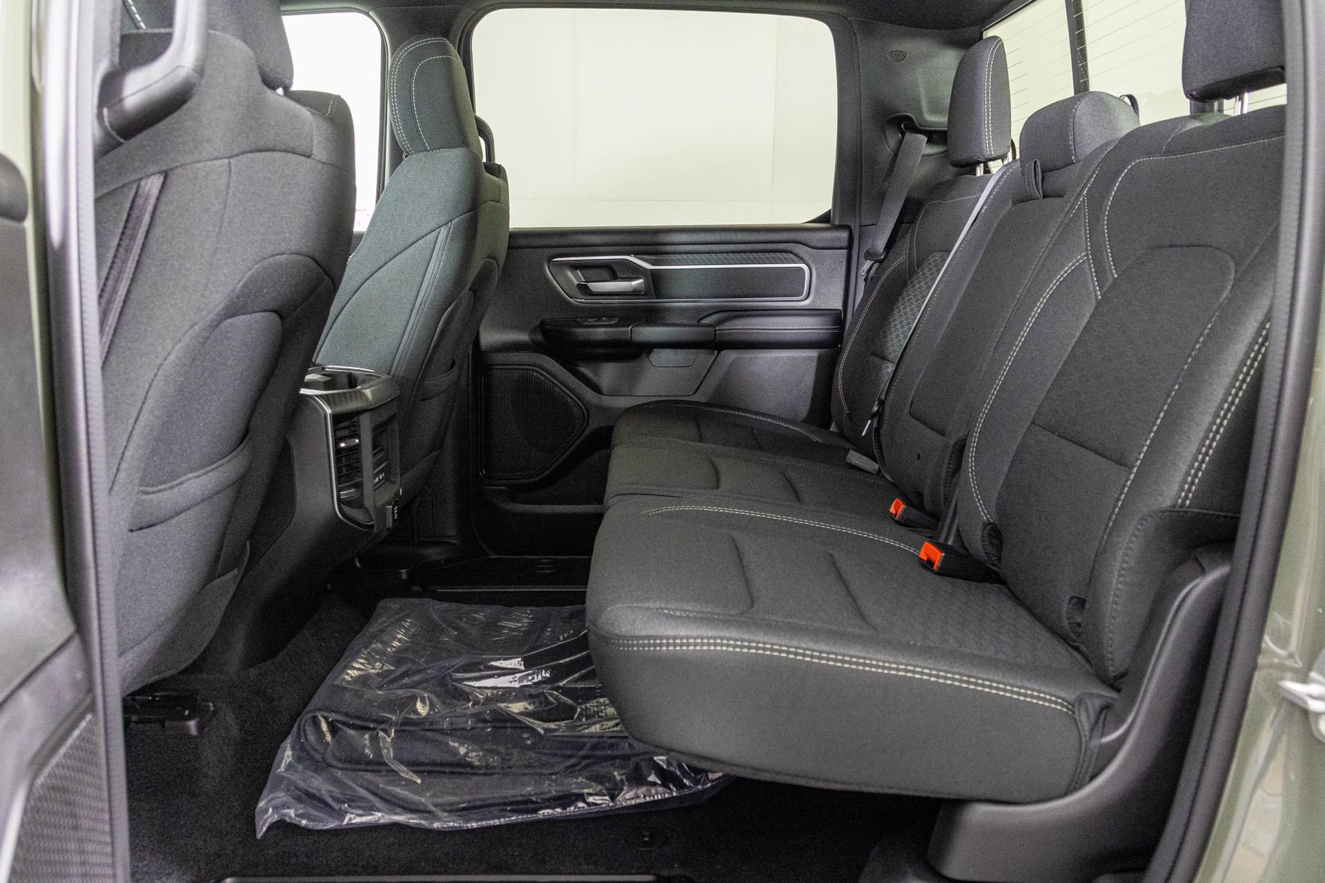 New 2026 RAM 1500 4x4 Crew Cab image 36