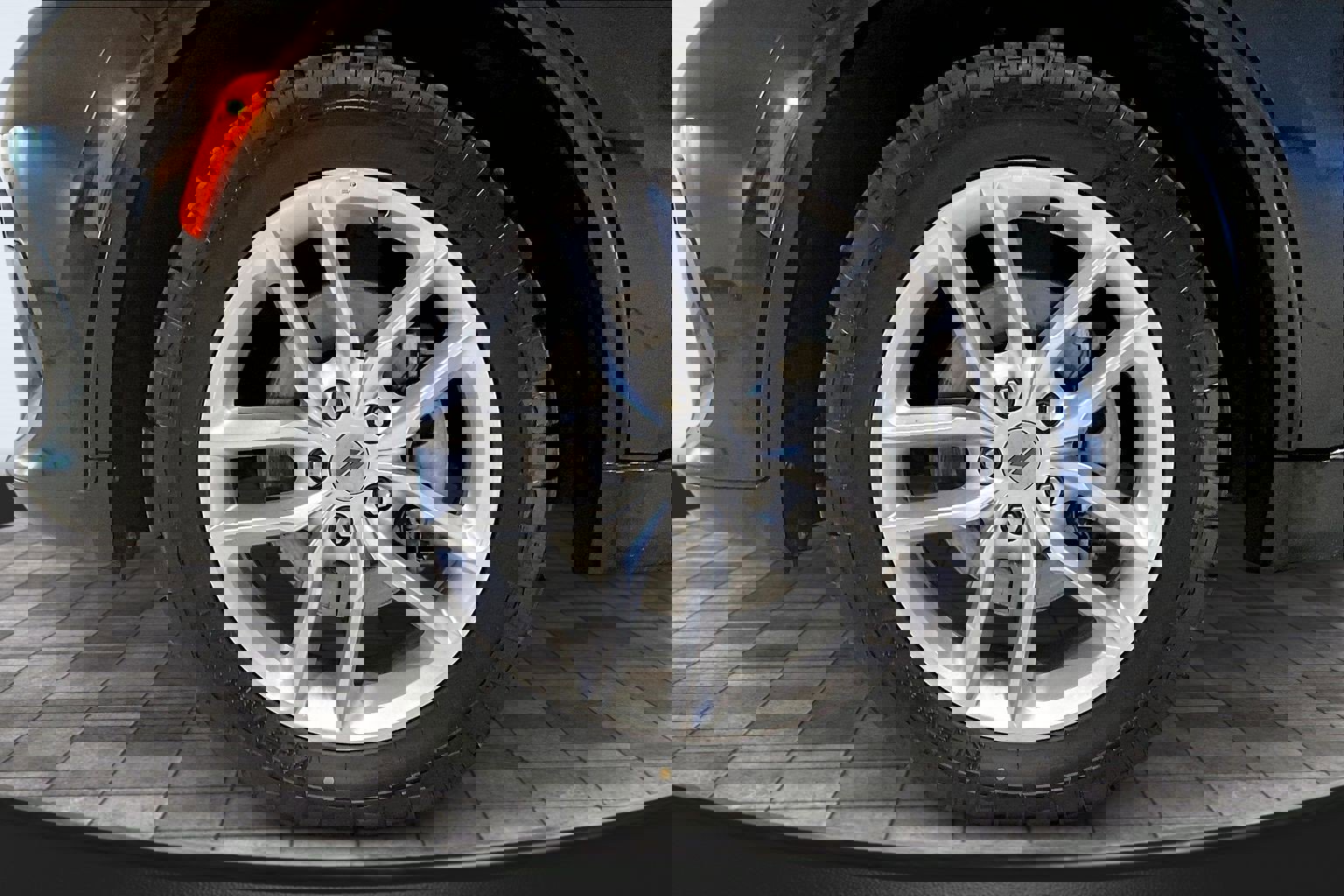 Used 2023 Dodge Durango GT image 33