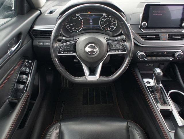 Used 2023 Nissan Altima 2.5 SR image 5