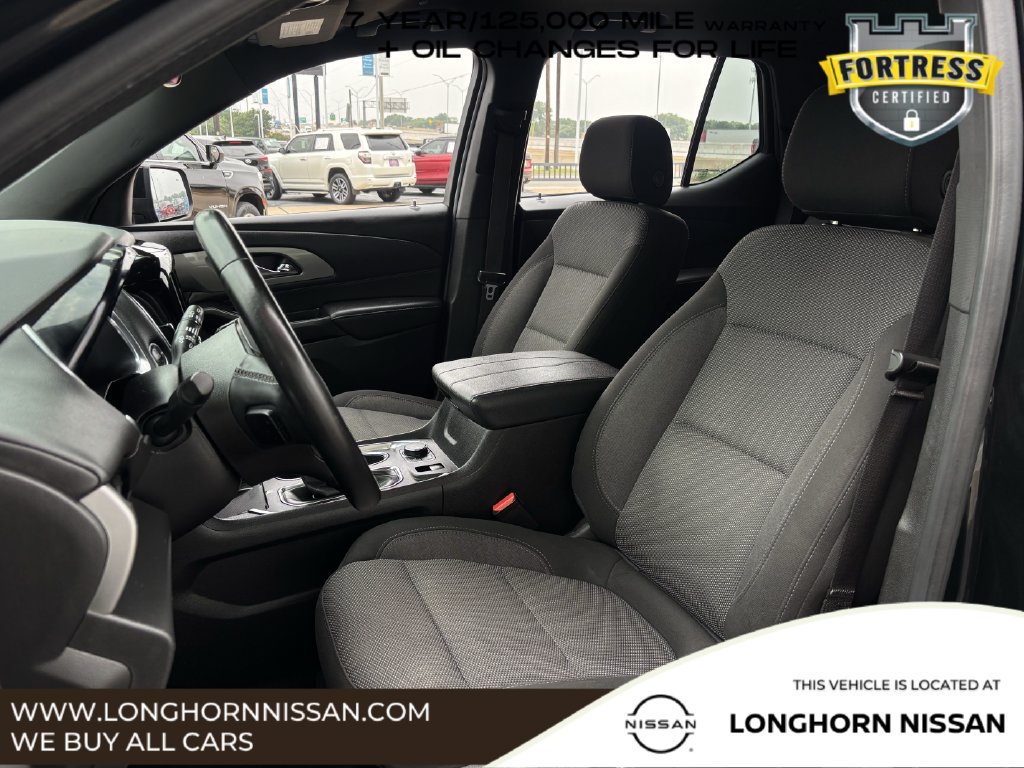 Used 2023 Chevrolet Traverse LT FWD image 23