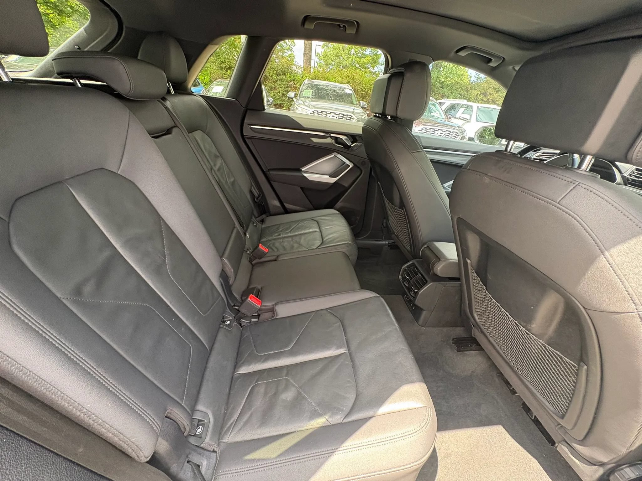 Used 2020 Audi Q3 2.0T Premium w/ Convenience Package AWD/4WD image 15