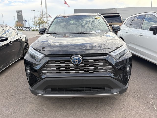 Used 2022 Toyota RAV4 Limited AWD/4WD image 2