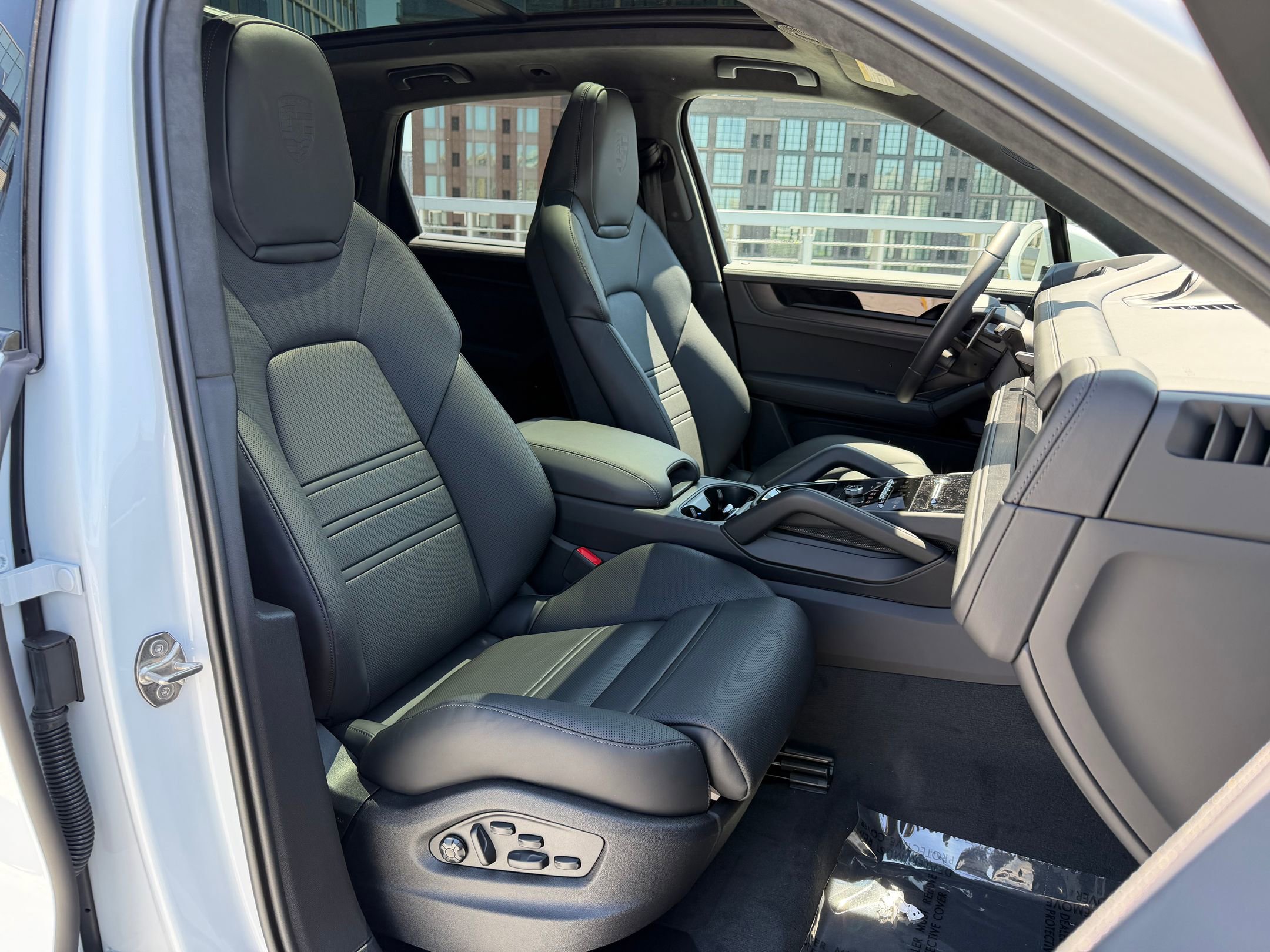 New 2026 Porsche Cayenne GTS AWD/4WD image 14