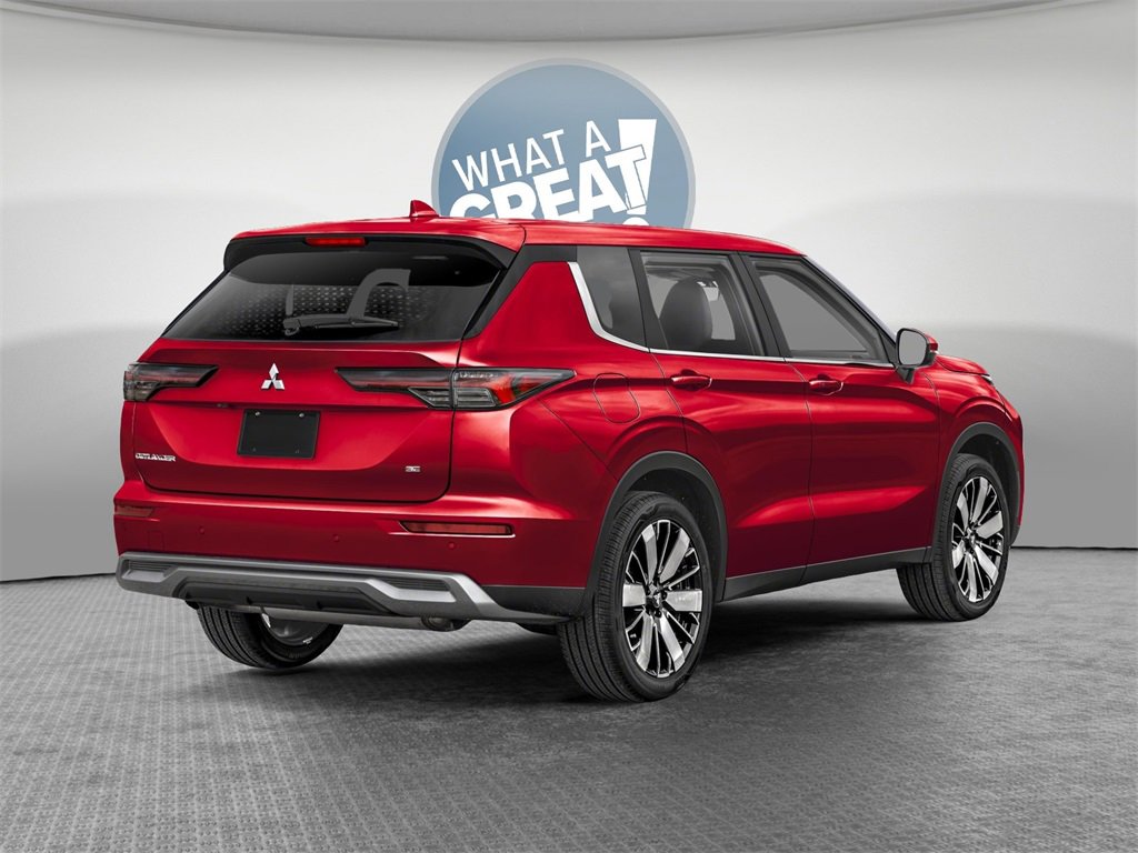 New 2025 Mitsubishi Outlander SE image 2