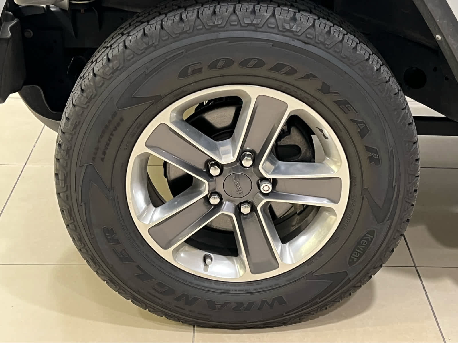 Used 2022 Jeep Wrangler Unlimited Sahara w/ Cold Weather Group image 4