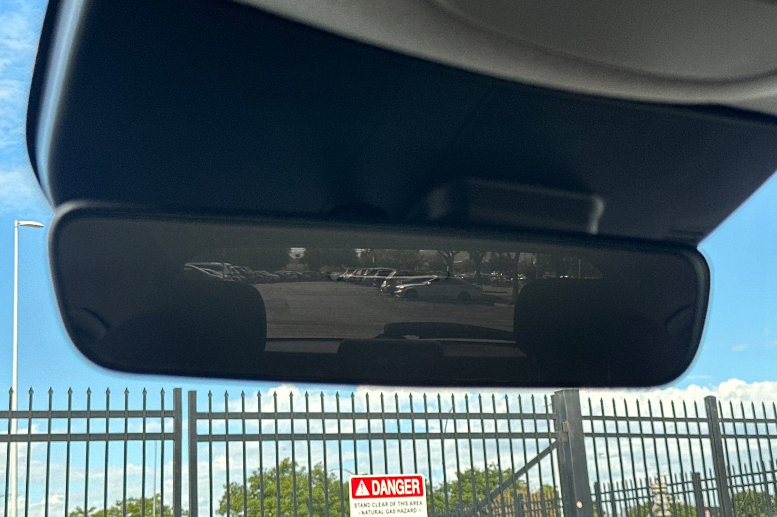 Used 2023 Kia Niro EX image 24