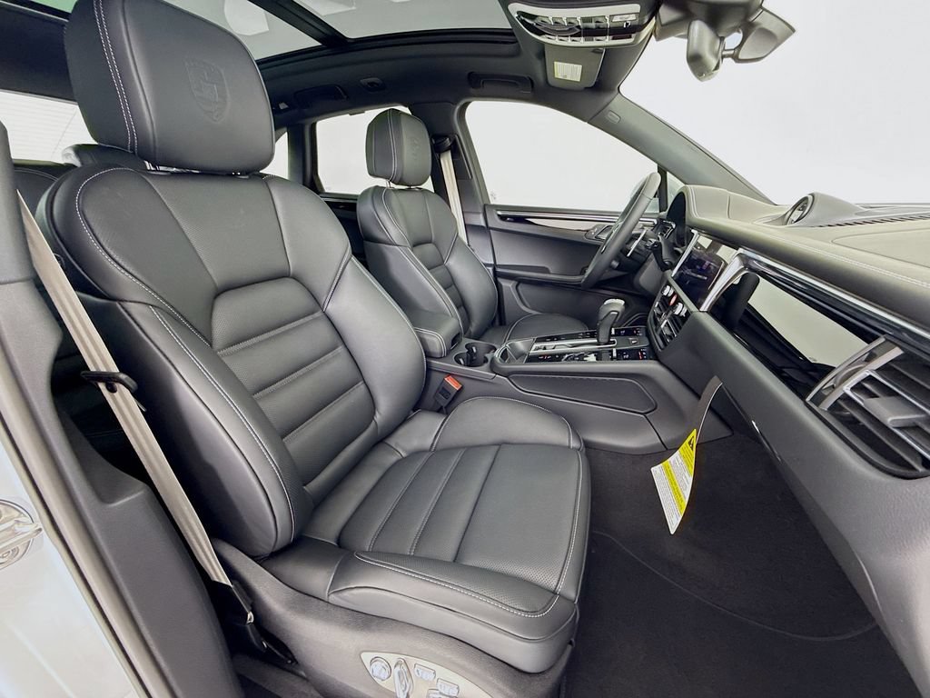 New 2026 Porsche Macan S AWD/4WD image 33