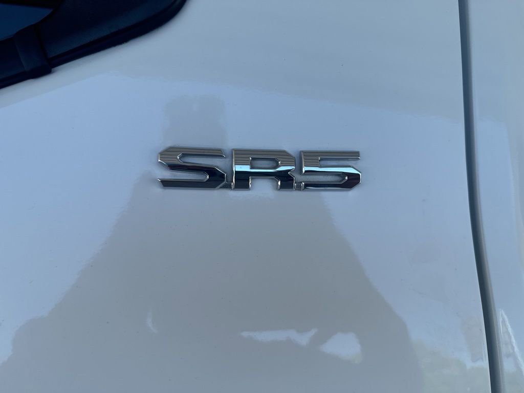 Used 2022 Toyota Tundra SR5 w/ SR5 Premium Package RWD image 27