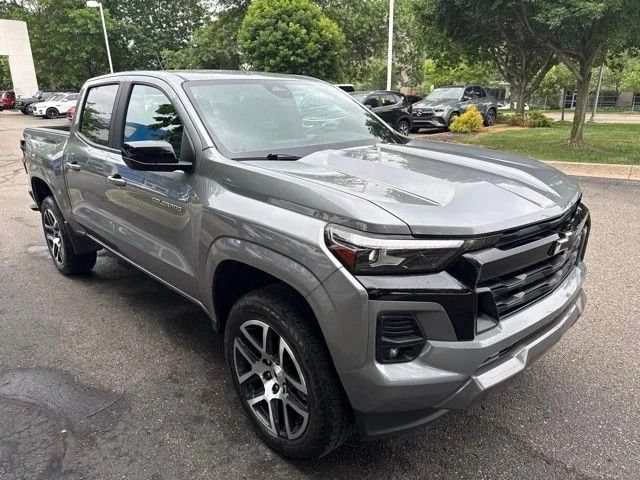 Used 2023 Chevrolet Colorado Z71 w/ Advanced Trailering Package AWD/4WD image 6