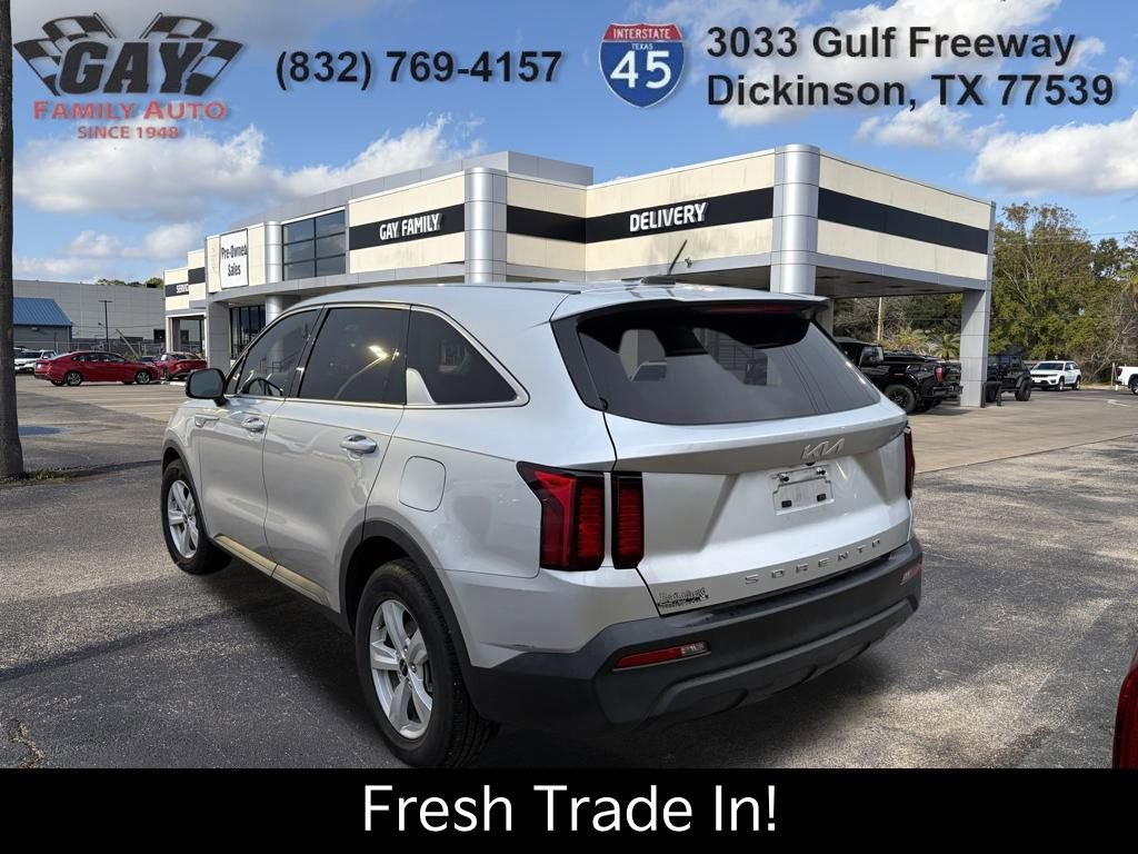 Used 2022 Kia Sorento LX image 7
