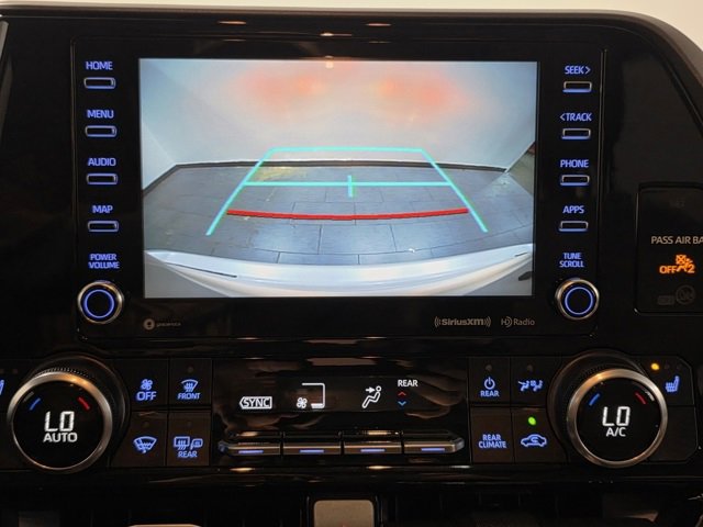 Used 2022 Toyota Highlander XLE image 20