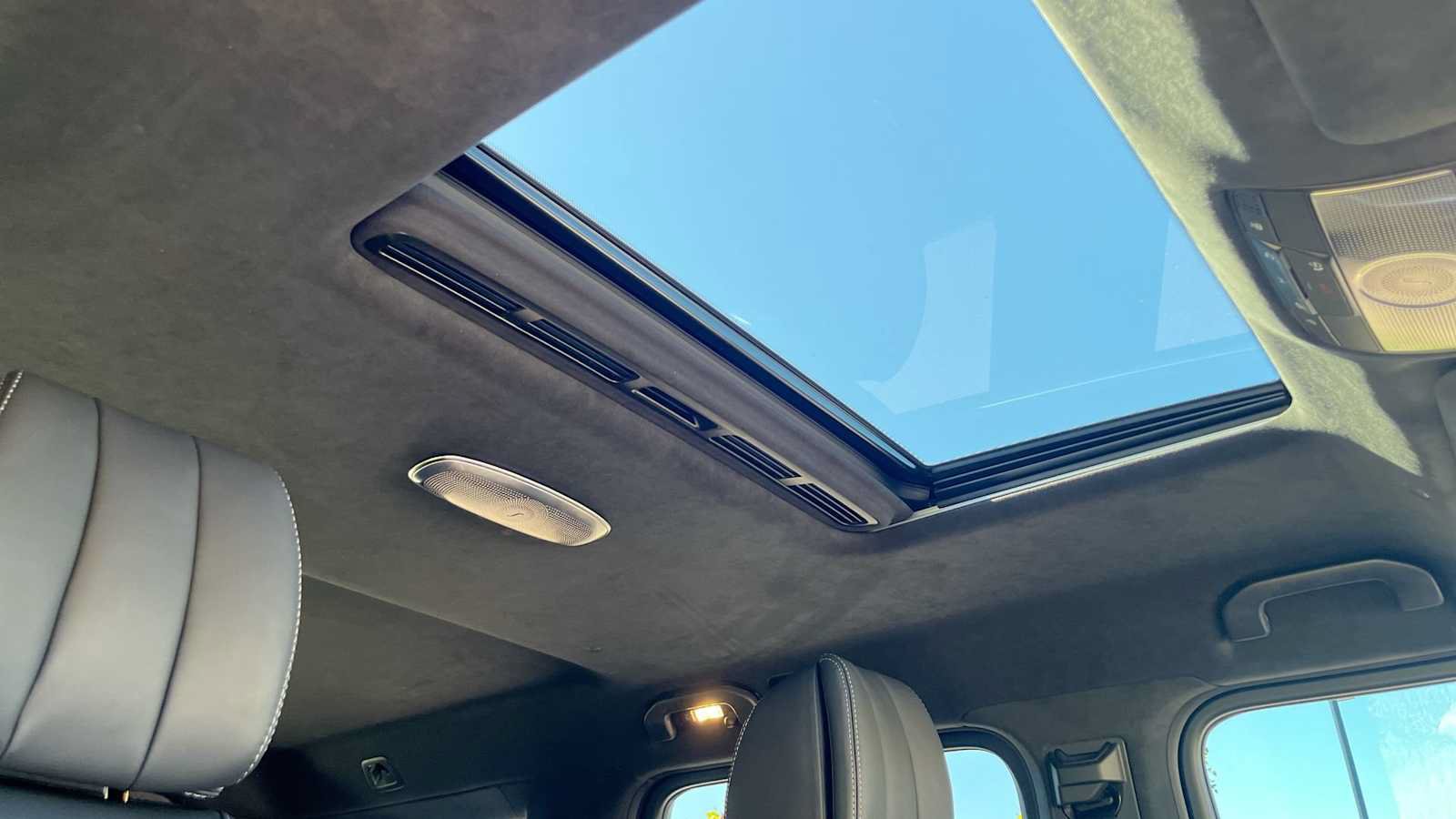 Certified 2025 Mercedes-Benz G 63 AMG 4MATIC image 31