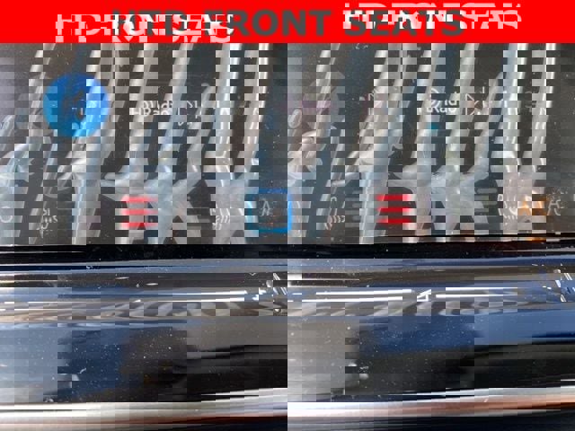 New 2025 Volkswagen Tiguan SE image 3