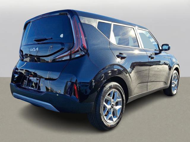 New 2025 Kia Soul LX image 4