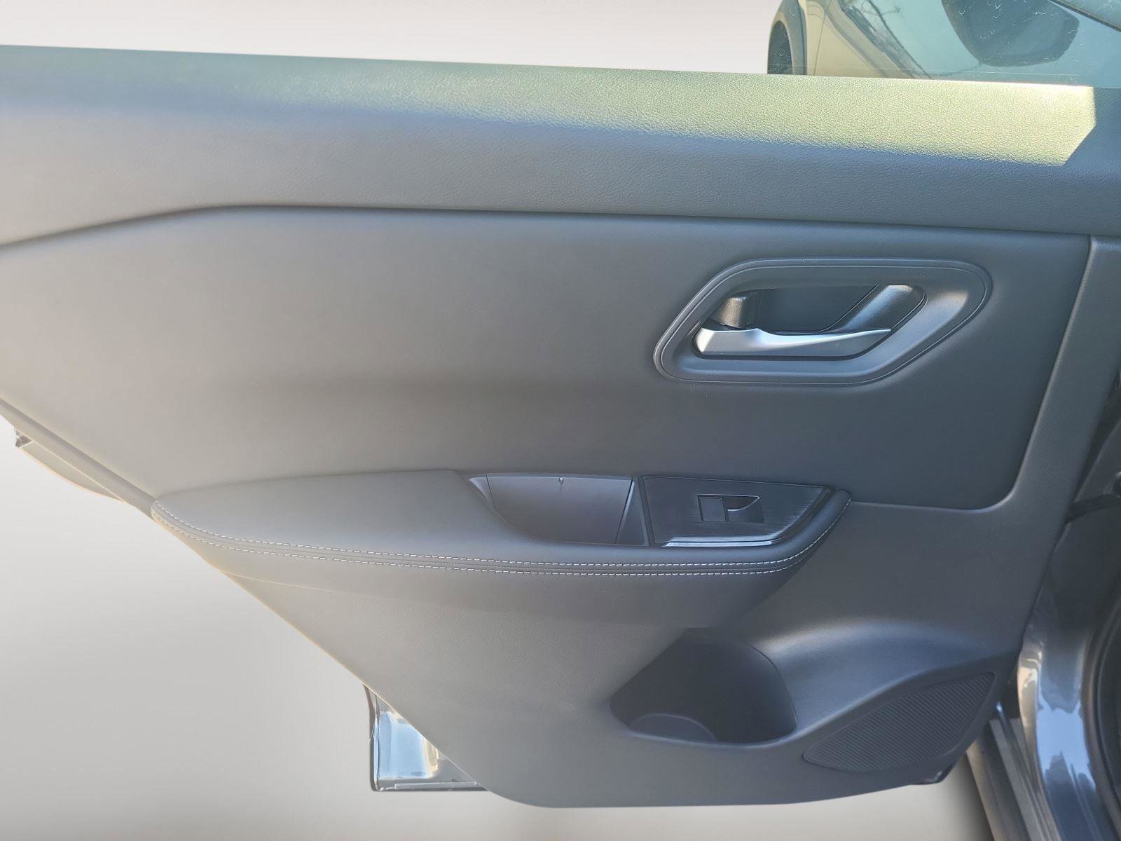 New 2026 Nissan Rogue SV w/ Cold Weather Package image 18