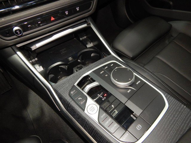 Used 2025 BMW 330i xDrive Sedan w/ Convenience Package image 22