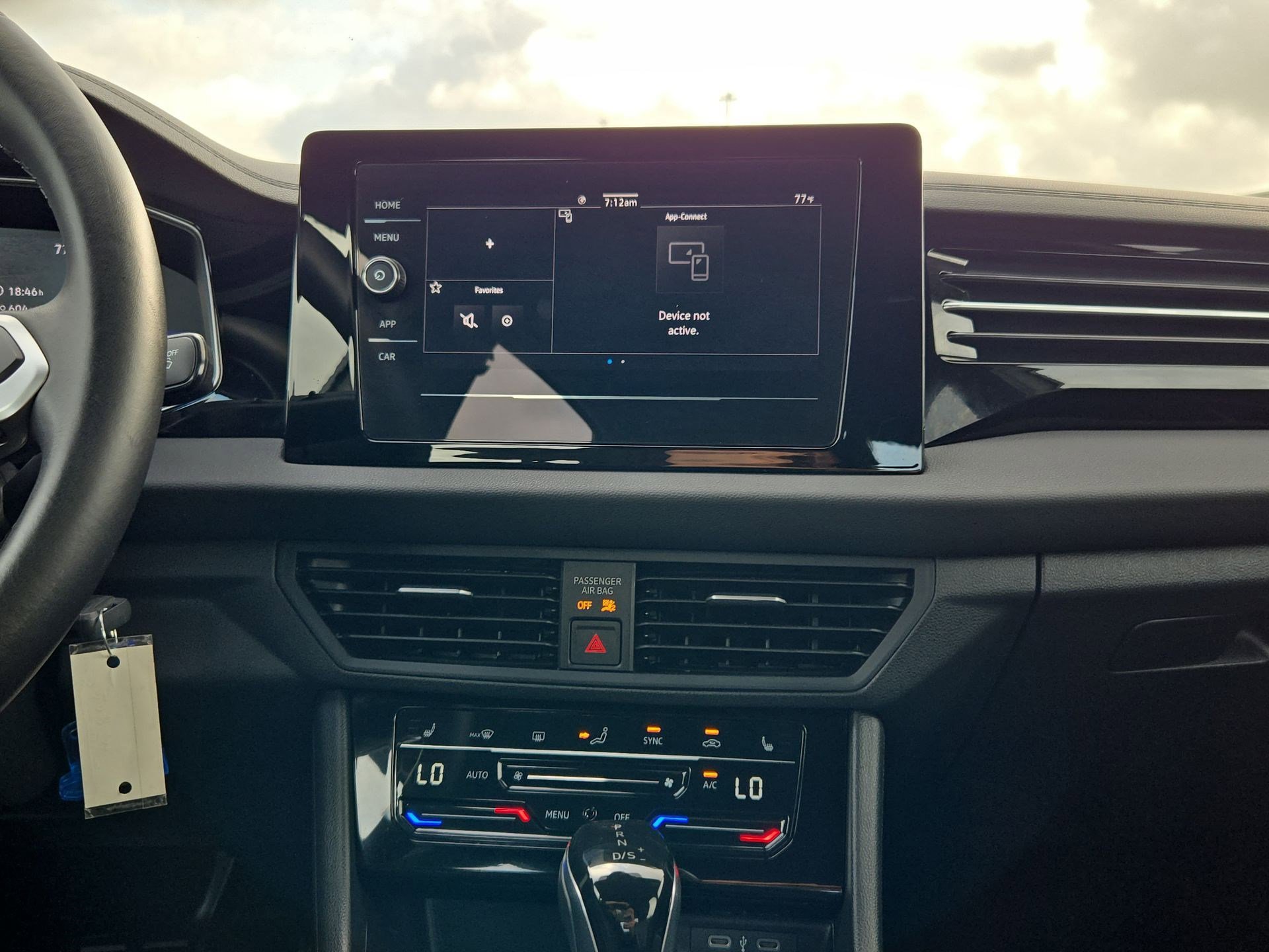 Used 2025 Volkswagen Jetta Sport image 22