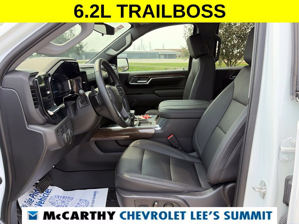 Used 2023 Chevrolet Silverado 1500 LT Trail Boss w/ Convenience Package II AWD/4WD image 48