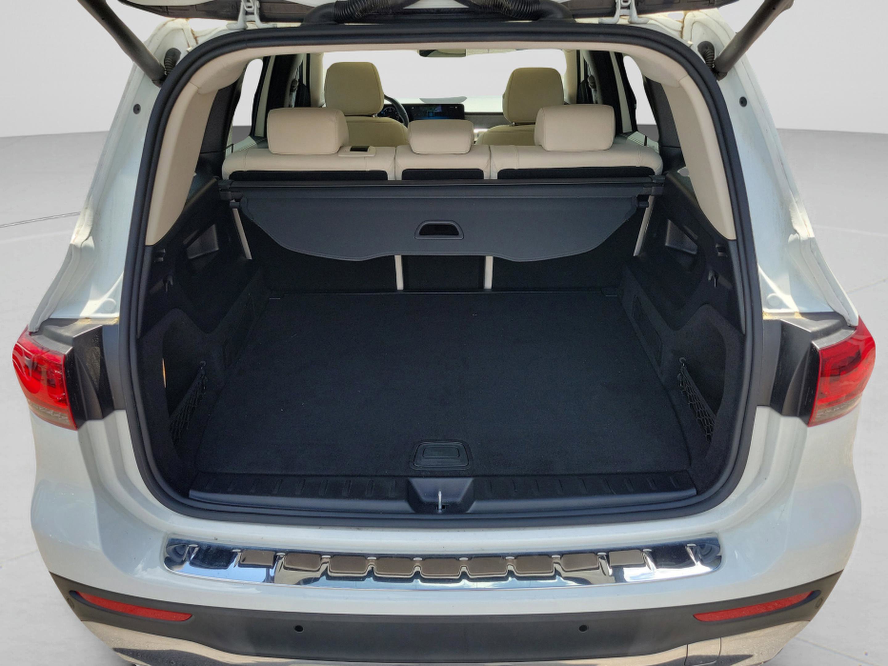 Used 2022 Mercedes-Benz GLB 250 4MATIC image 5