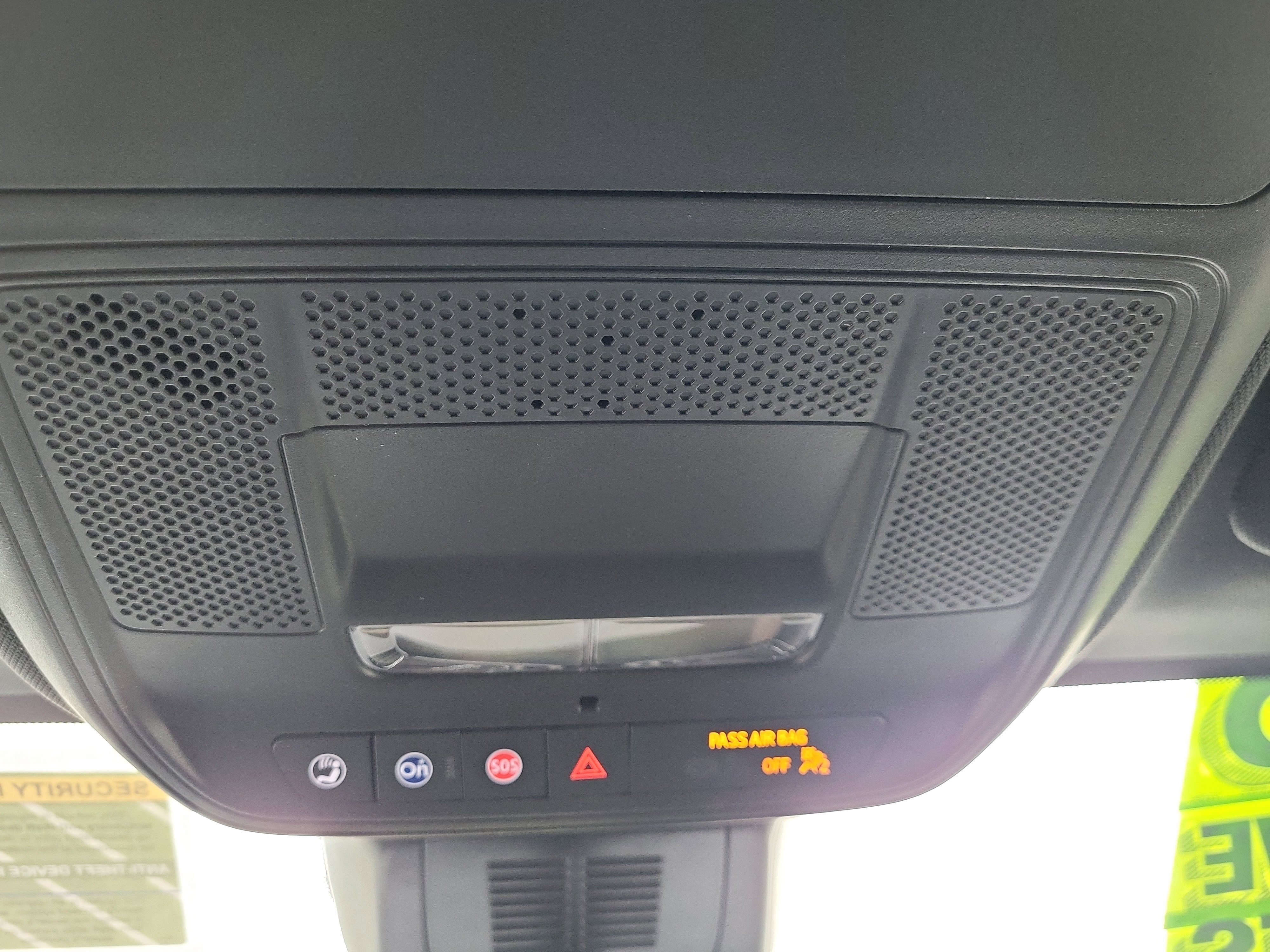 Used 2025 Chevrolet Equinox LT w/ Safety and Technology Package image 29