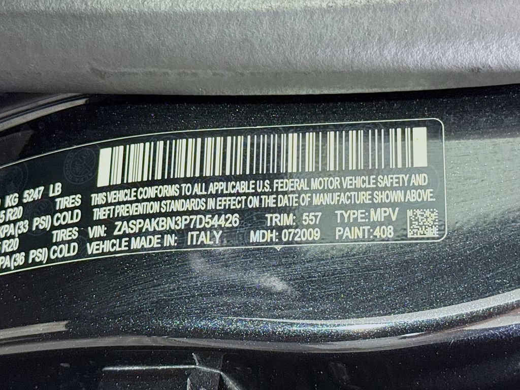 Used 2023 Alfa Romeo Stelvio Veloce AWD/4WD image 35