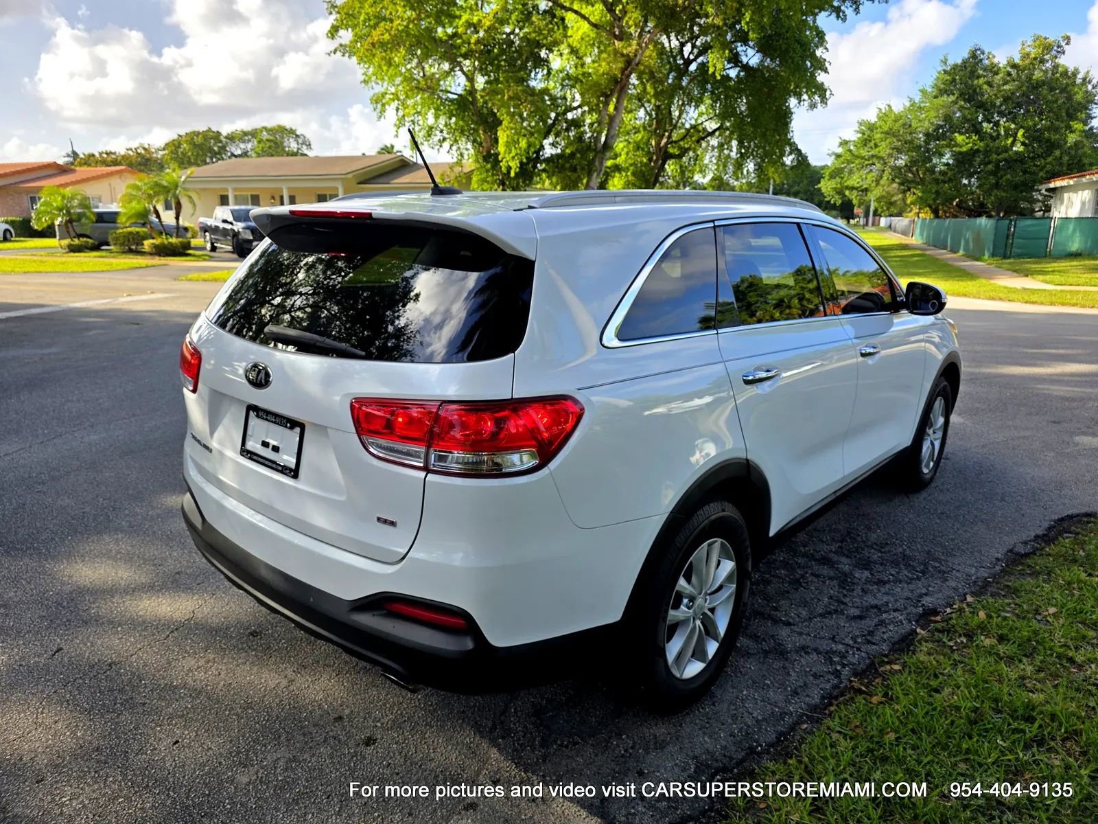 Used 2017 Kia Sorento LX FWD image 10