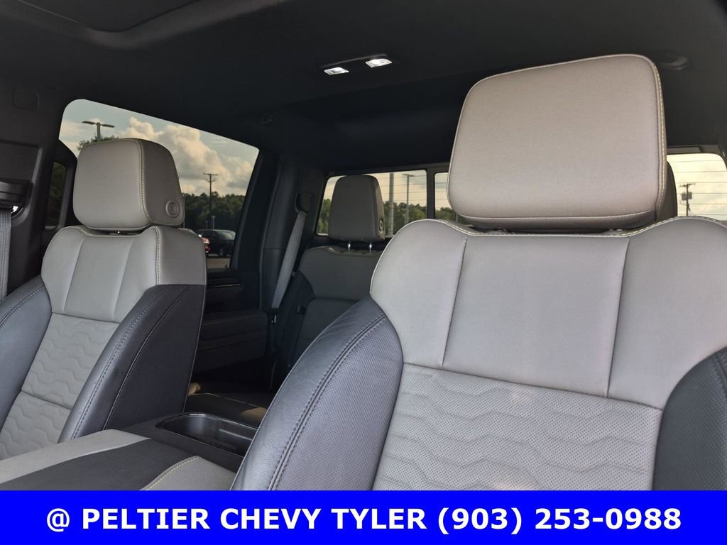 Used 2024 Chevrolet Silverado 2500 ZR2 w/ Technology Package AWD/4WD image 39