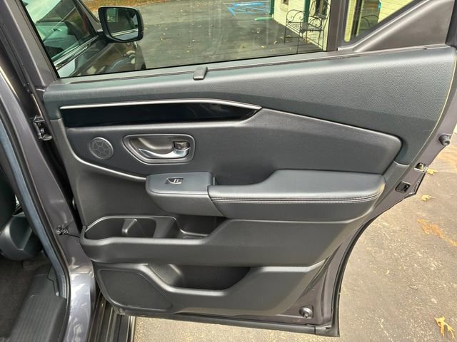 Used 2024 Honda Pilot Touring image 17