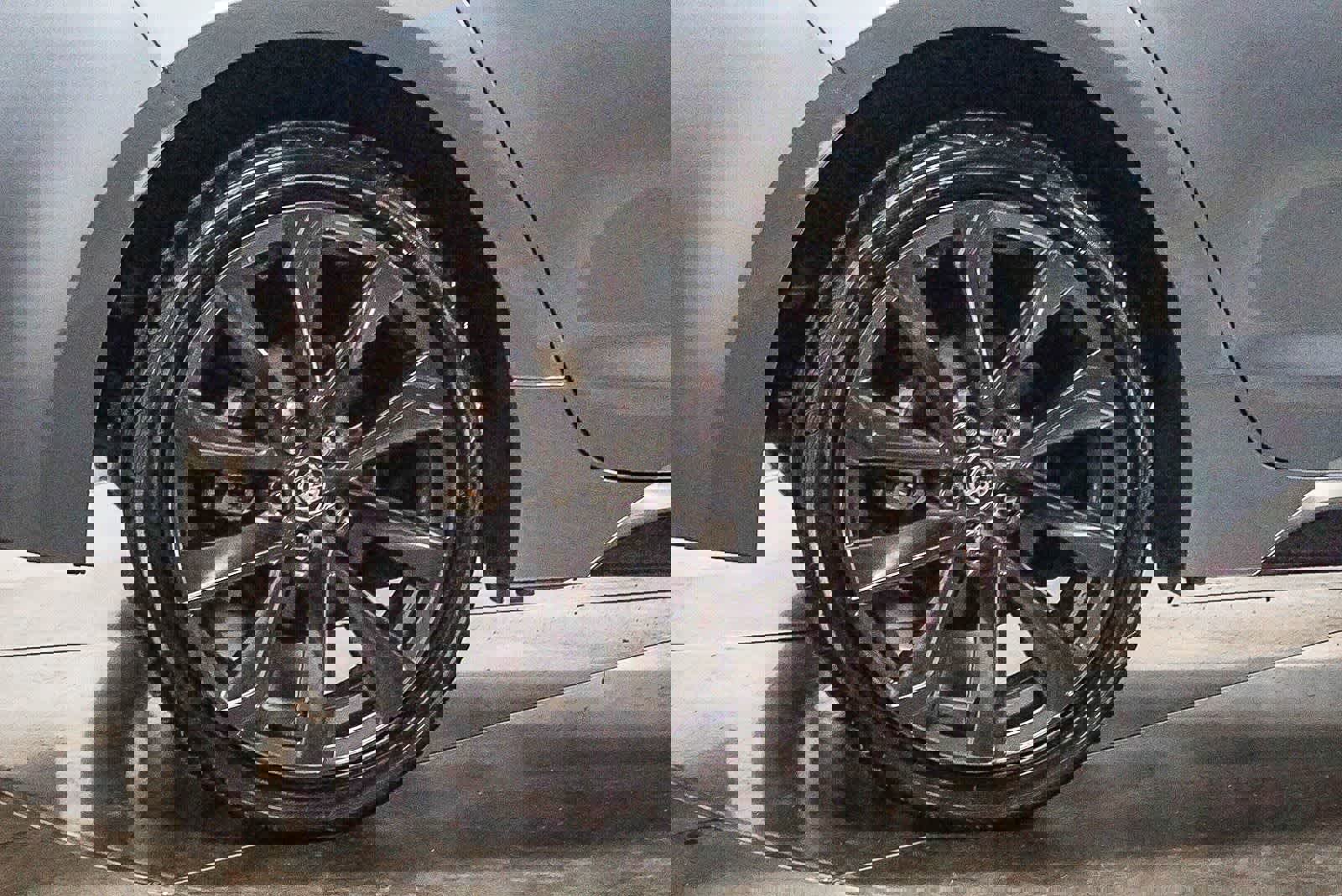 Certified 2025 Toyota Corolla SE w/ SE Premium Package FWD image 8