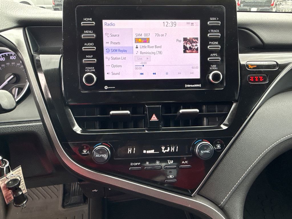 Used 2023 Toyota Camry LE image 28