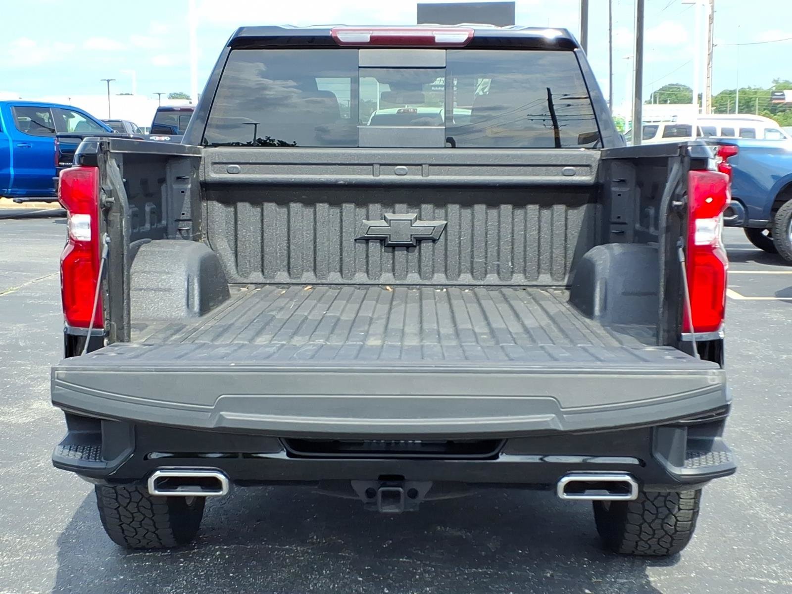 Used 2025 Chevrolet Silverado 1500 RST w/ Convenience Package II AWD/4WD image 28