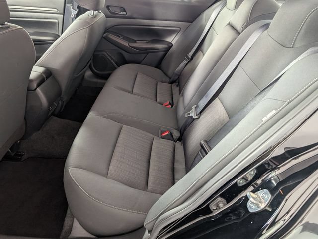 Used 2025 Nissan Altima 2.5 SV FWD image 25