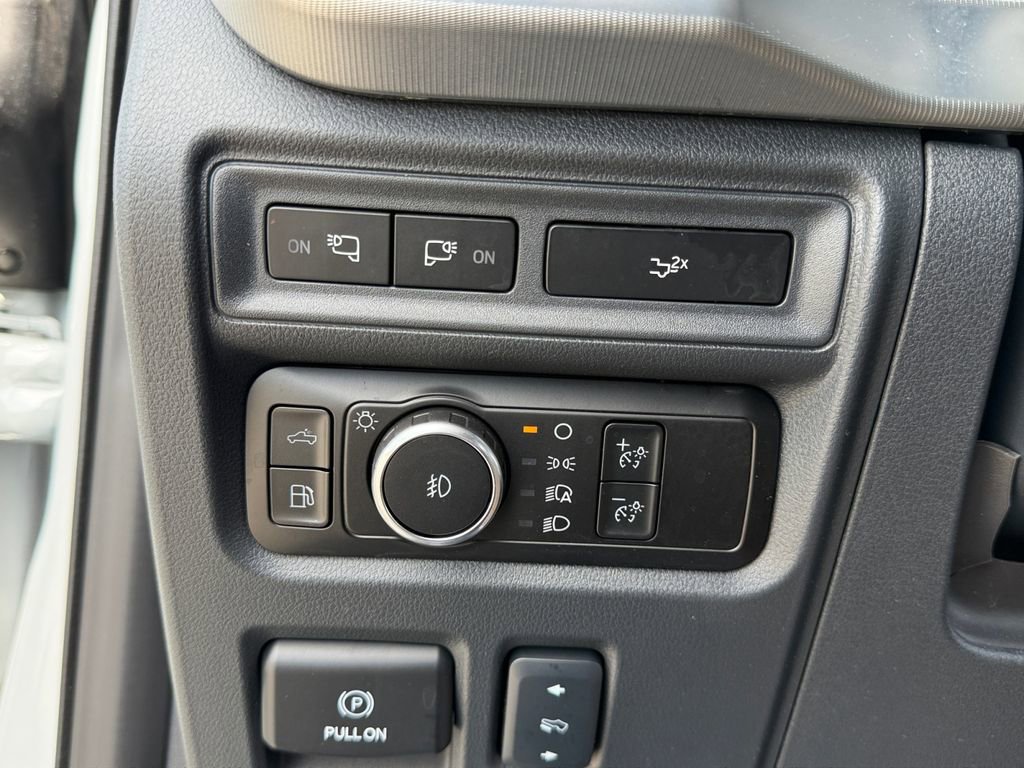 Used 2024 Ford F150 Lariat w/ FX4 Off-Road Package image 31