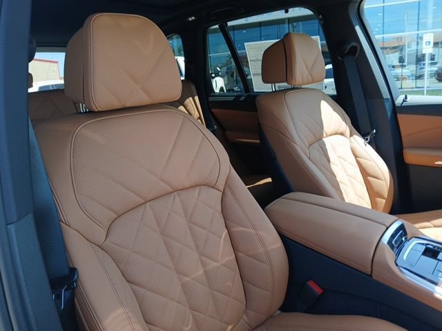New 2026 BMW X5 xDrive40i w/ M Sport Package AWD/4WD image 18