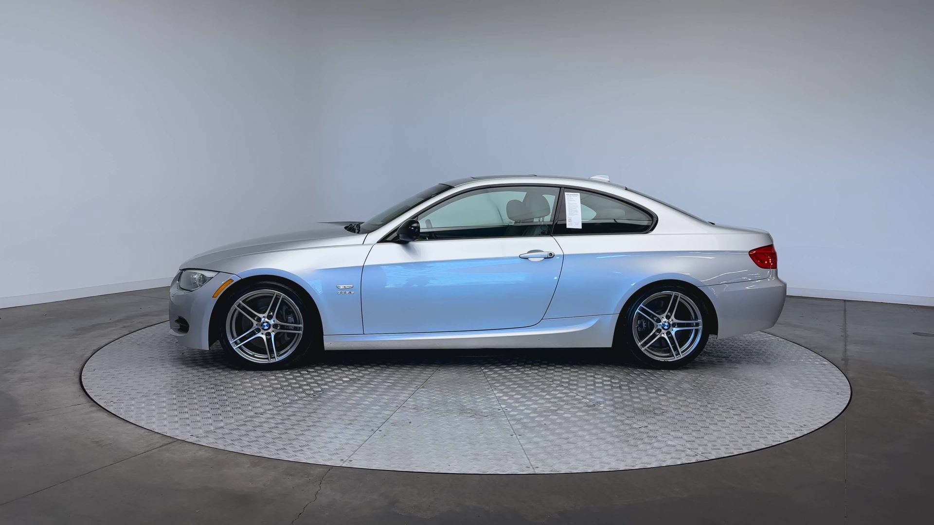 Used 2011 BMW 335is Coupe RWD image 5