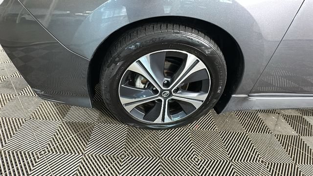Used 2022 Nissan Leaf SV w/ SV Technology Package FWD image 9