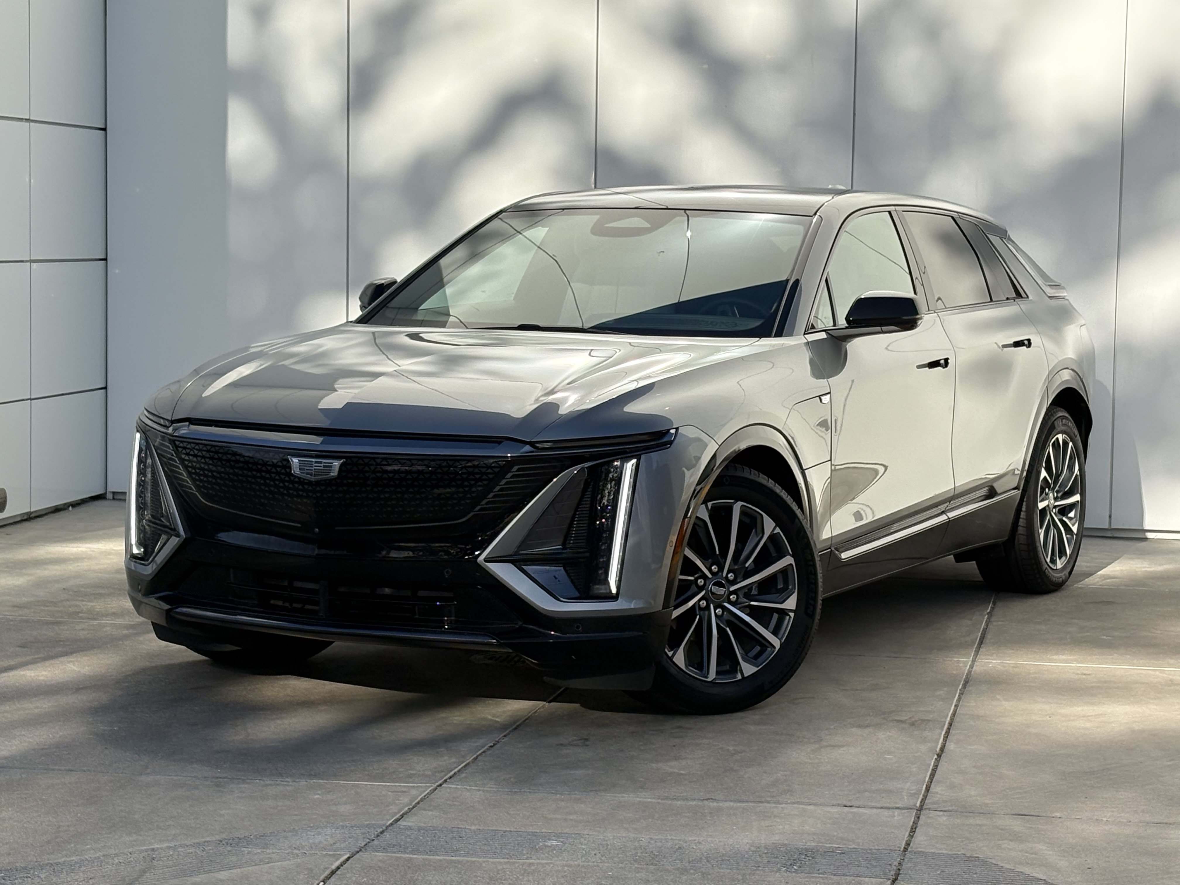 Used 2024 Cadillac Lyriq Sport AWD/4WD image 2