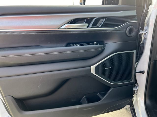 New 2024 Jeep Wagoneer L Series II w/ Convenience Group I image 28