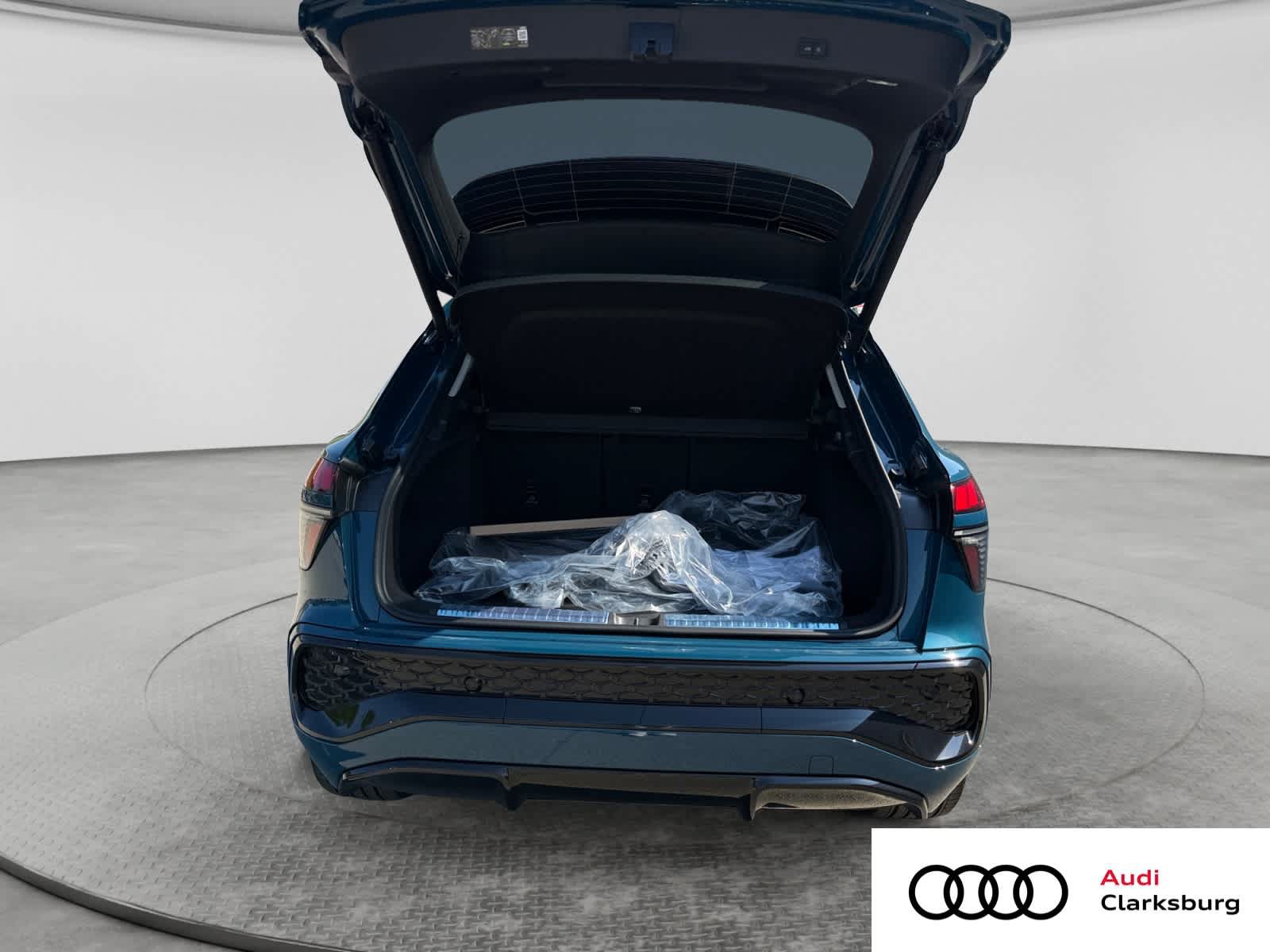 New 2026 Audi Q3 quattro 2.0T AWD/4WD image 23