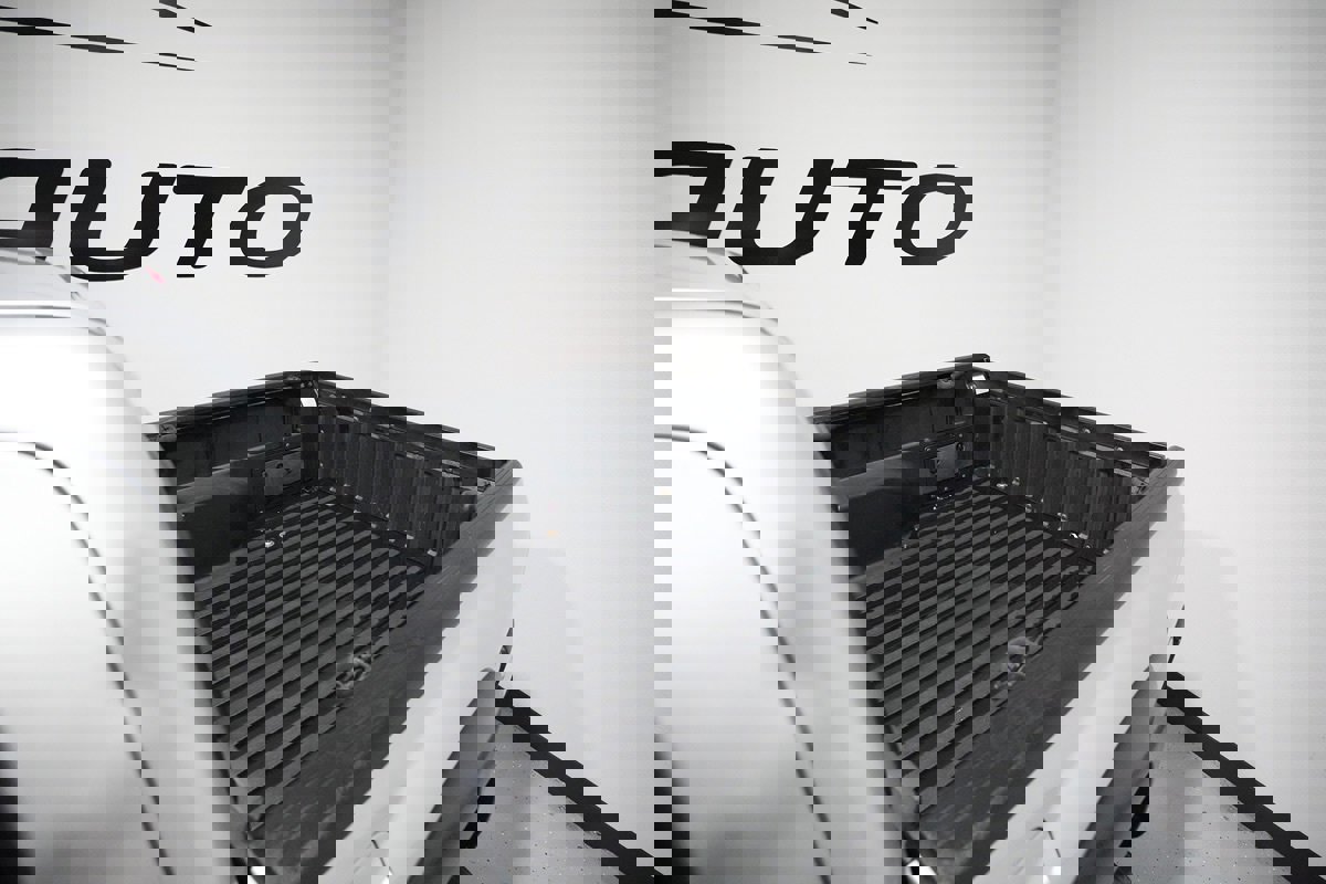 Used 2013 Toyota Tacoma PreRunner w/ Convenience Pkg image 5