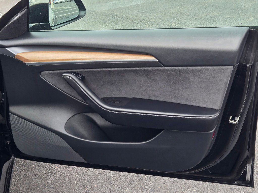 Used 2021 Tesla Model 3 Long Range image 5