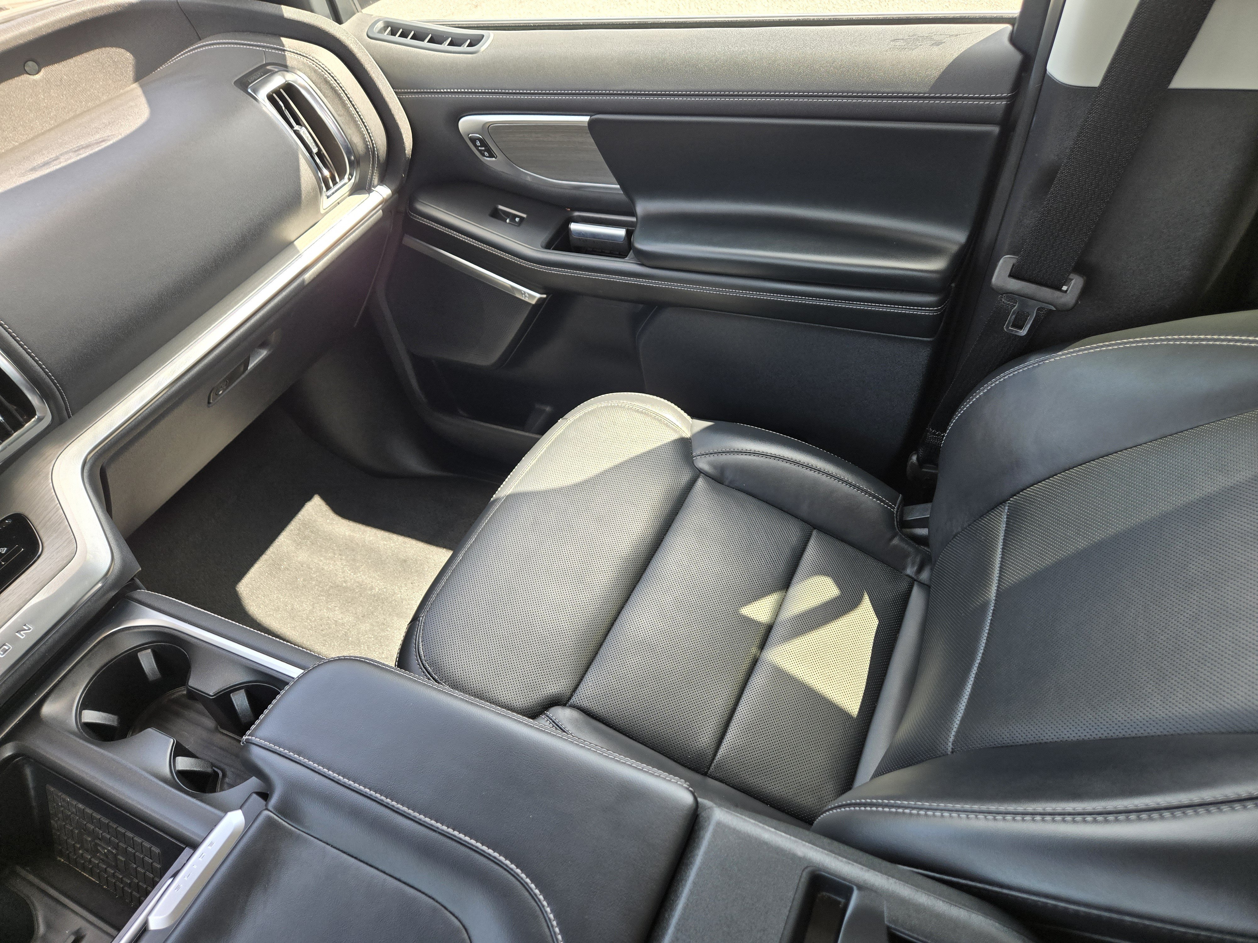 Certified 2025 Ford Expedition Platinum AWD/4WD image 22