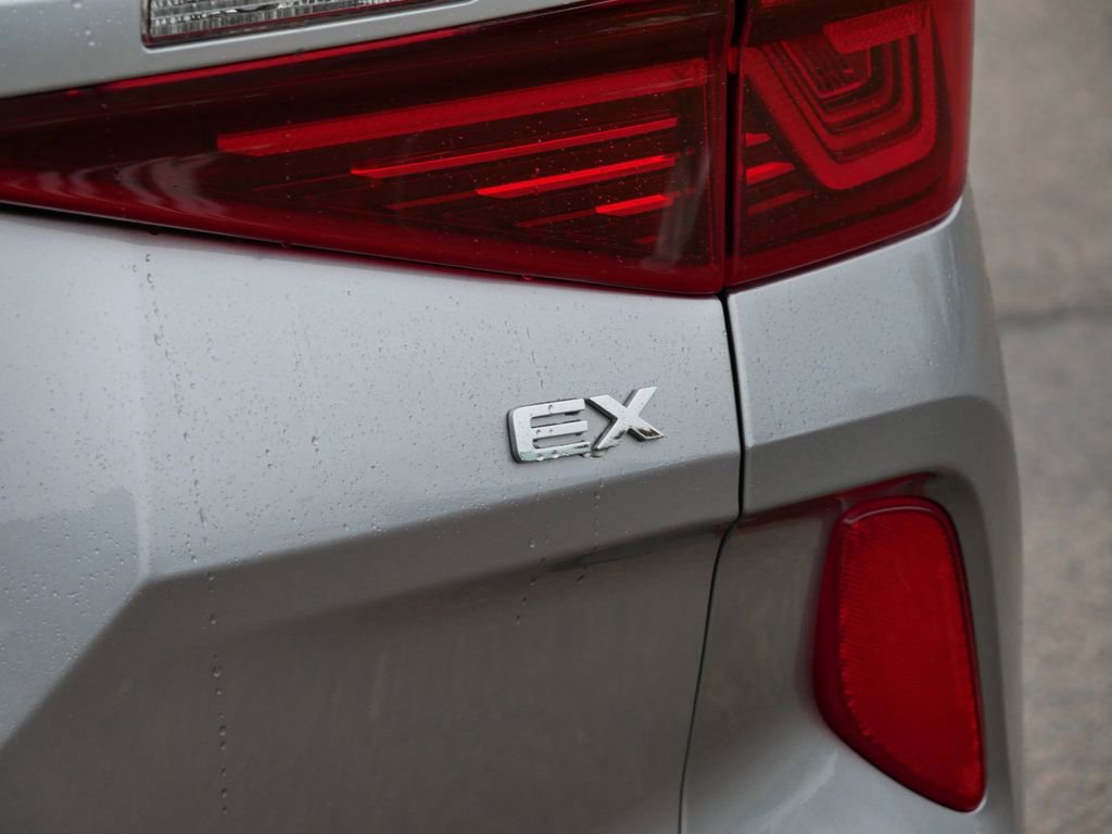 Used 2021 Kia Seltos EX image 17