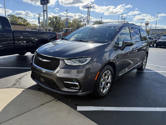 Used 2022 Chrysler Pacifica Limited