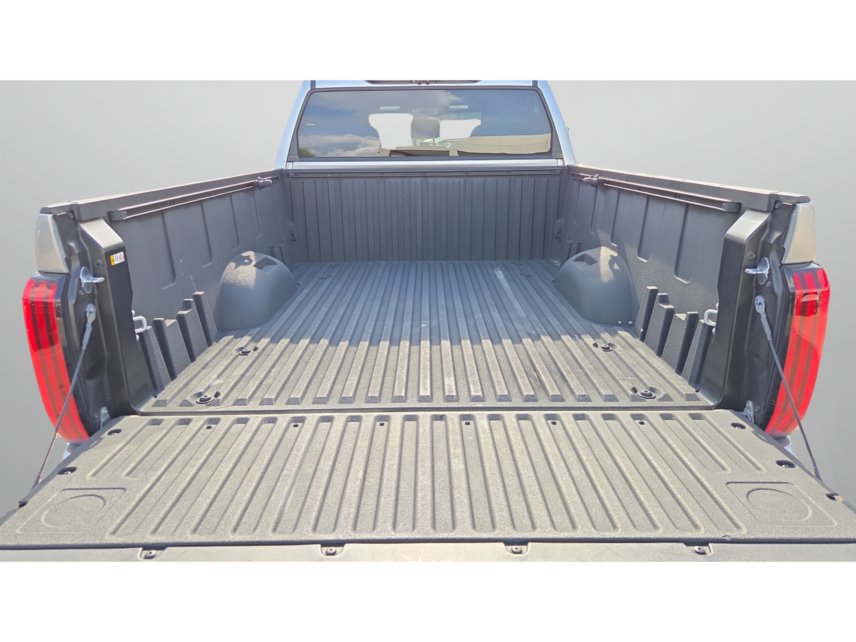 Certified 2025 Toyota Tundra Limited w/ TRD Off-Road Package AWD/4WD image 9