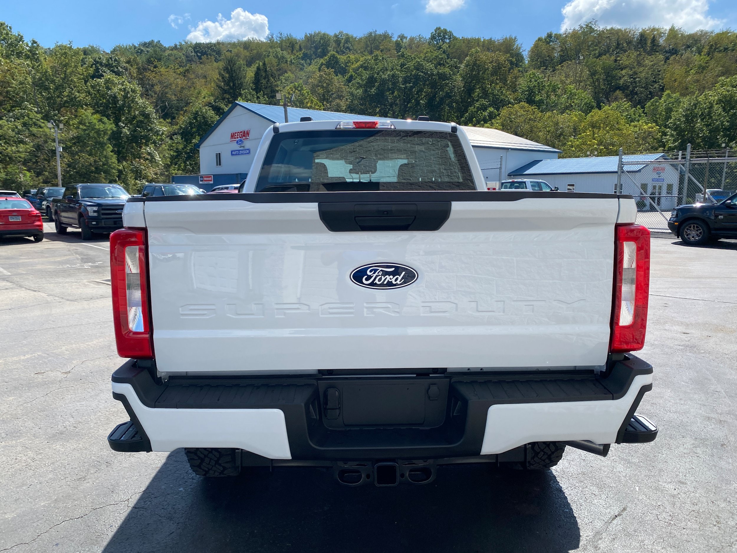 New 2027 Ford F250 XL w/ Tremor Off-Road Package AWD/4WD image 9