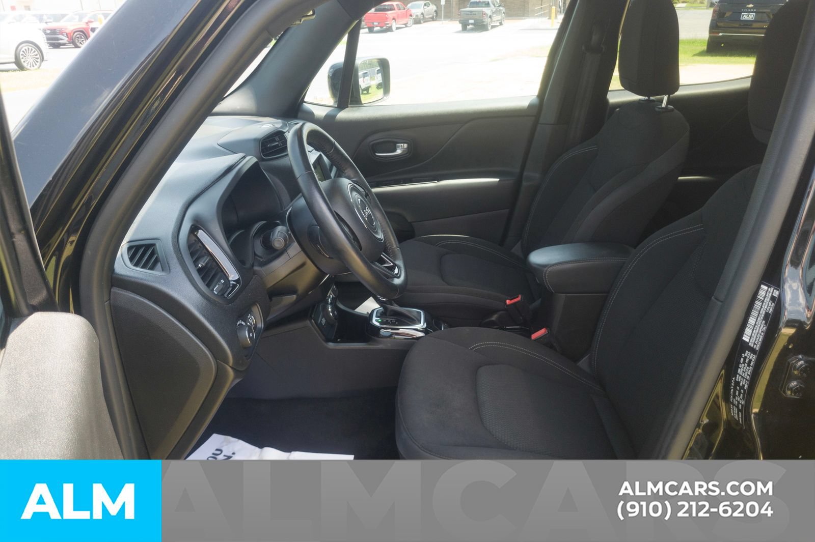 Used 2022 Jeep Renegade Altitude w/ Sun/Sound Group AWD/4WD image 15