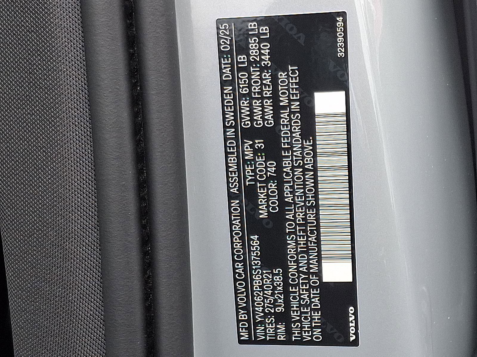 Certified 2025 Volvo XC90 B6 Plus image 26