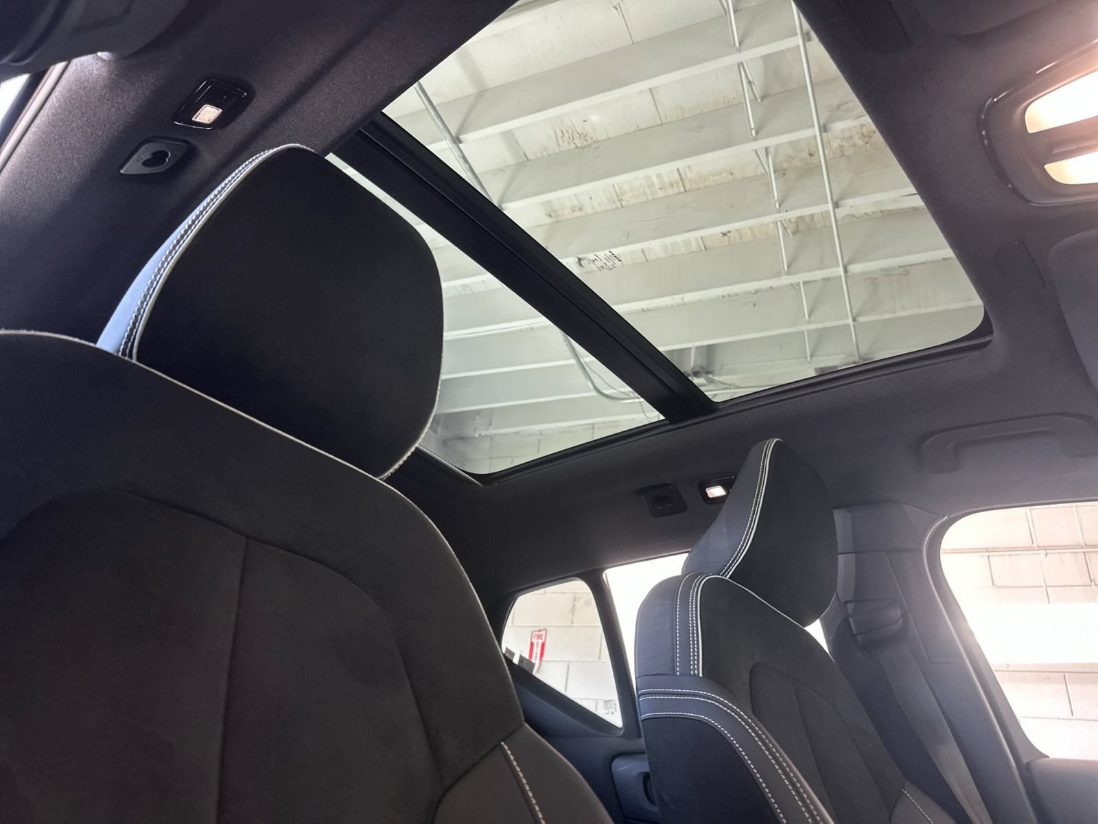 Certified 2023 Volvo XC40 Recharge Ultimate w/ Protection Package Premier AWD/4WD image 21